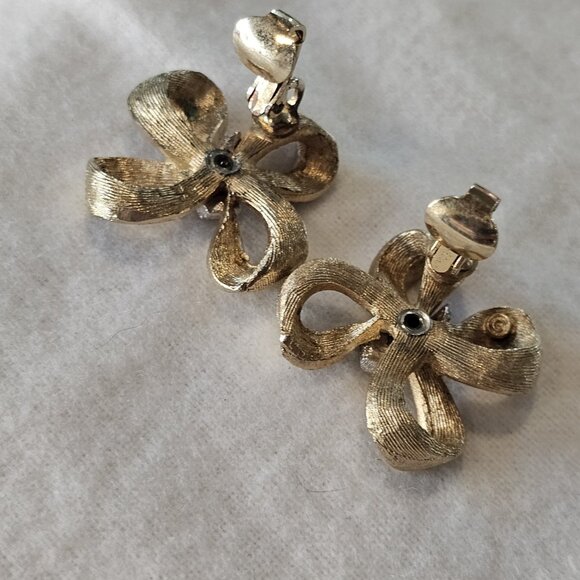 VTG‎ Coro Gold Tone Bow Clipon Earrings Rhinestones Mod MCM Lolita - Picture 10 of 11